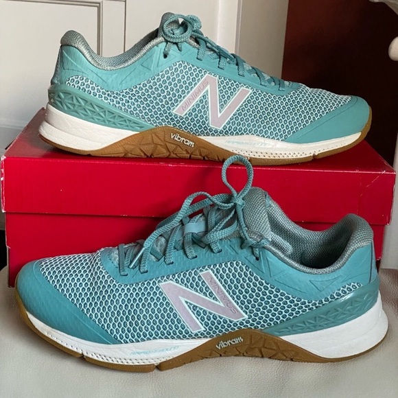 NEW BALANCE Women's WX40SS1 Training Shoes size 7.5 - Picture 1 of 6